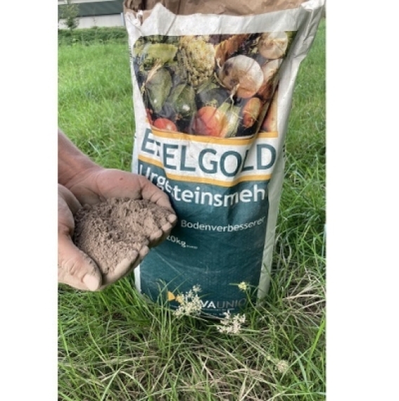 Lava flour from the Eifel region can be purchased on the BelFarm webshop. Lava flour from the Eifel region can be purchased on the BelFarm webshop.